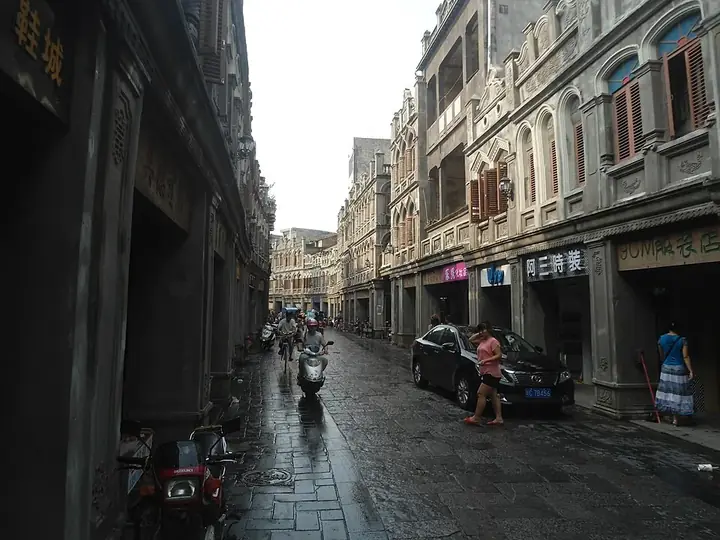 Старая улица Вэньнань